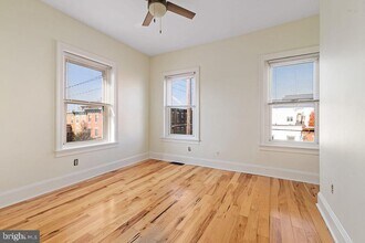 2738 Poplar St in Philadelphia, PA - Building Photo - Building Photo