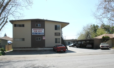 Yuba Apartments in Gilroy, CA - Building Photo - Building Photo