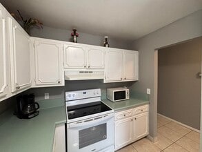 1120 Boxwood Dr in Delray Beach, FL - Building Photo - Building Photo