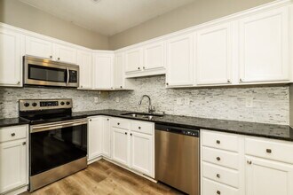 4048 Golfview Ct in Villa Rica, GA - Building Photo - Building Photo
