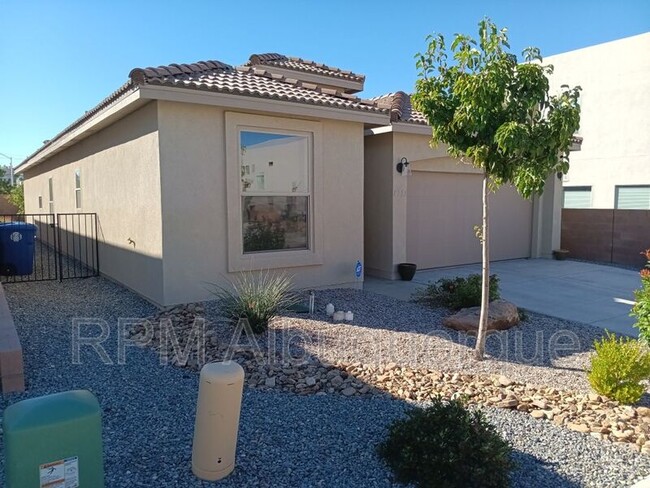 8733 Sevano Cir NE in Albuquerque, NM - Building Photo - Building Photo