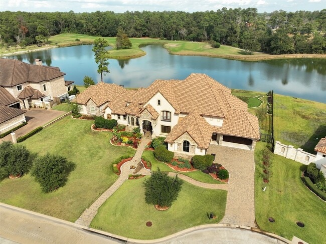 property at 22 Post Shadow Estate Dr