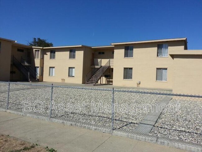 property at 1409 Visalia Ave