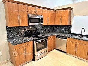 8165 Madison Lakes Cir S in Davie, FL - Building Photo - Building Photo