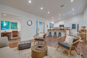 5135 N Eagle Rock Blvd in Los Angeles, CA - Building Photo - Building Photo