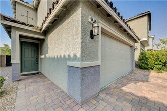 9445 Yorkshire Coast Ave in Las Vegas, NV - Building Photo - Building Photo
