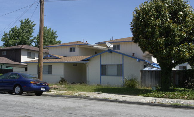 38870 Bell St in Fremont, CA - Foto de edificio - Building Photo