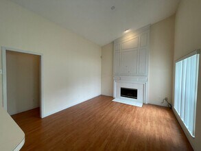 737 Lagoon Dr in Oviedo, FL - Building Photo - Building Photo