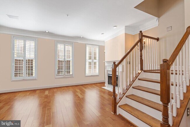 611 Tivoli Passage in Alexandria, VA - Building Photo - Building Photo