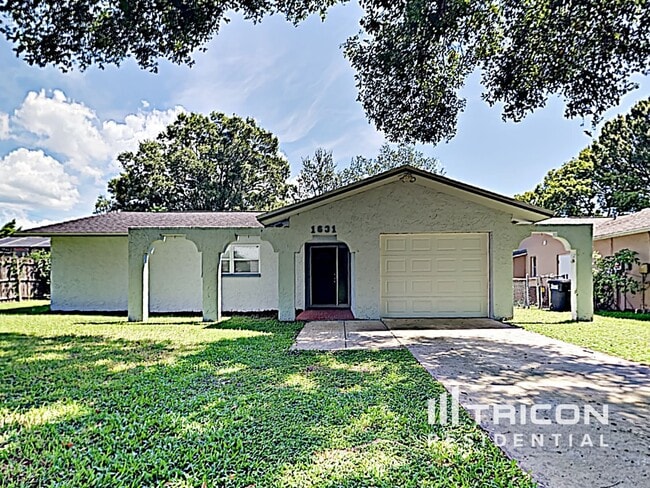 1631 Spring Lake Dr in Clearwater, FL - Building Photo - Building Photo