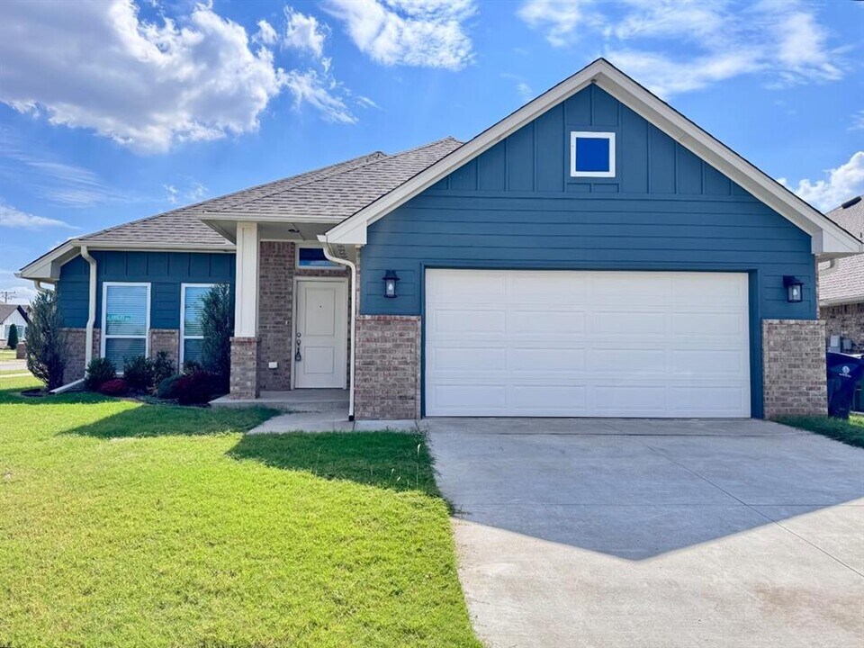 4100 NW 152nd Terrace in Edmond, OK - Building Photo