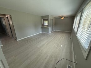 645 W Park Ave in Libertyville, IL - Building Photo - Building Photo