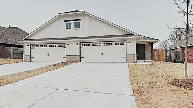 property at 825 Leisure Dr