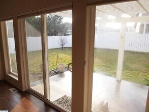324 W Canyon Lakes Dr in Kennewick, WA - Building Photo - Building Photo