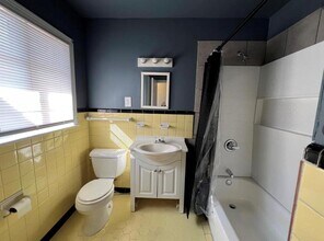 507 Bowser St in Rockdale, TX - Building Photo - Building Photo