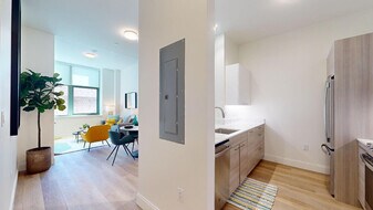 1085 Commonwealth Ave, Unit 104P in Boston, MA - Building Photo