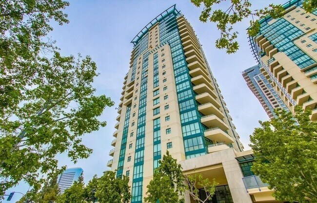 510 1st Ave, Unit 801 in San Diego, CA - Foto de edificio - Building Photo