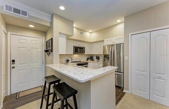 4110 Central Sarasota Pkwy in Sarasota, FL - Building Photo - Building Photo