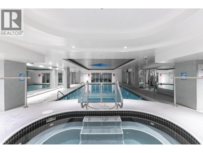 555 Jervis St in Vancouver, BC - Building Photo - Building Photo