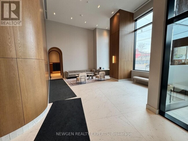 1185 Dupont St in Toronto, ON - Building Photo - Building Photo