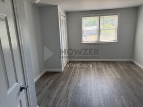 4 Crescent in Barnstable, MA - Building Photo - Building Photo