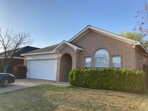 3705 Cattlebaron Dr in Roanoke, TX - Building Photo - Building Photo
