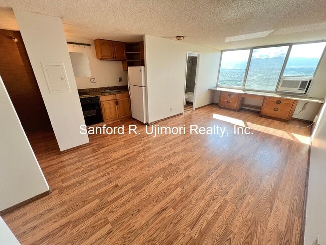 property at 1060 Kamehameha Hwy