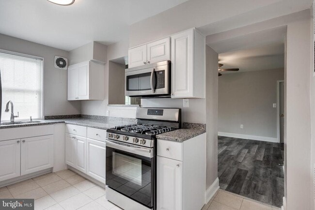 property at 2327 Wyngate Rd