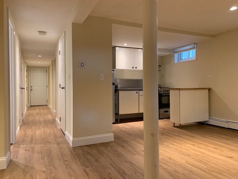 45 Winslow Rd in Brookline, MA - Building Photo