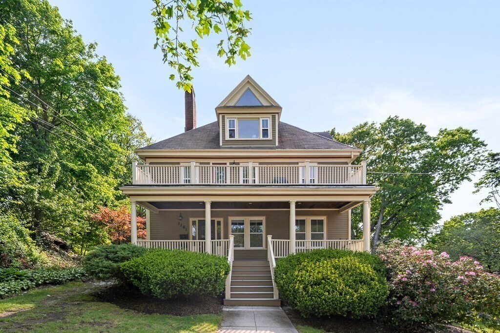 1281 Walnut St in Newton, MA - Building Photo