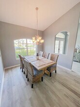 2137 Date Palm Way in Venice, FL - Foto de edificio - Building Photo