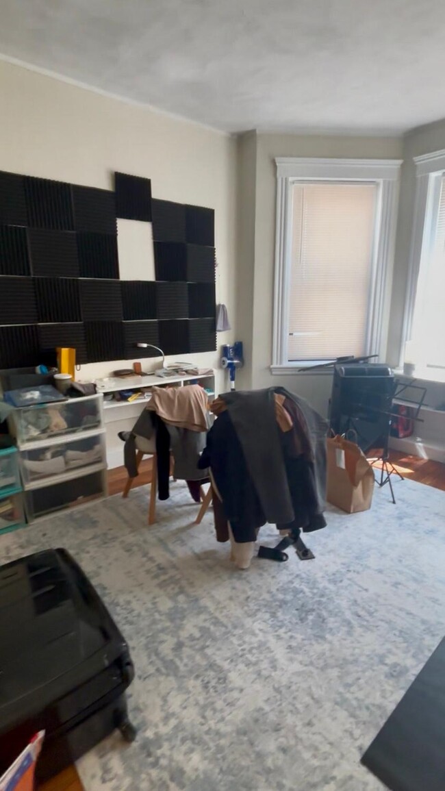 86 Saint Stephen St, Unit 1 in Boston, MA - Building Photo - Building Photo