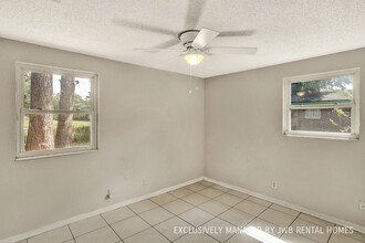 3837 Nancy St in Jacksonville, FL - Foto de edificio - Building Photo