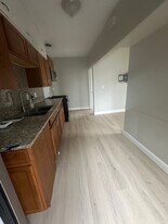 301 E 6th St, Unit Golden Acres LLC in Belvidere, IL - Building Photo