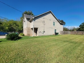 3813 Lydia St, Unit Unit A in Houston, TX - Building Photo - Building Photo