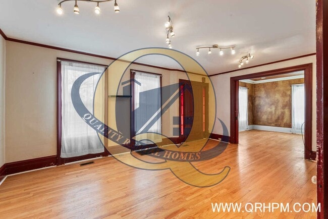 201 W Shiawassee Ave in Fenton, MI - Building Photo - Building Photo