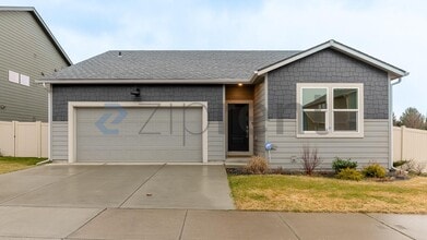 5721 W Youngstown Ln in Spokane, WA - Building Photo - Building Photo