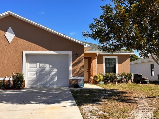 1043 SE 11th Terrace