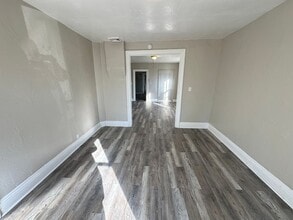 31 Pershing Ave in Buffalo, NY - Building Photo - Building Photo