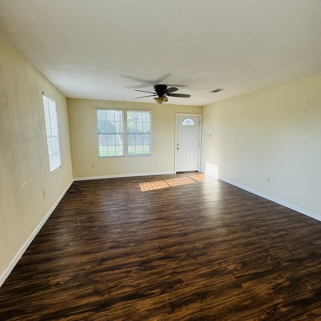 9865 Vernall Ln in Beaumont, TX - Building Photo - Building Photo