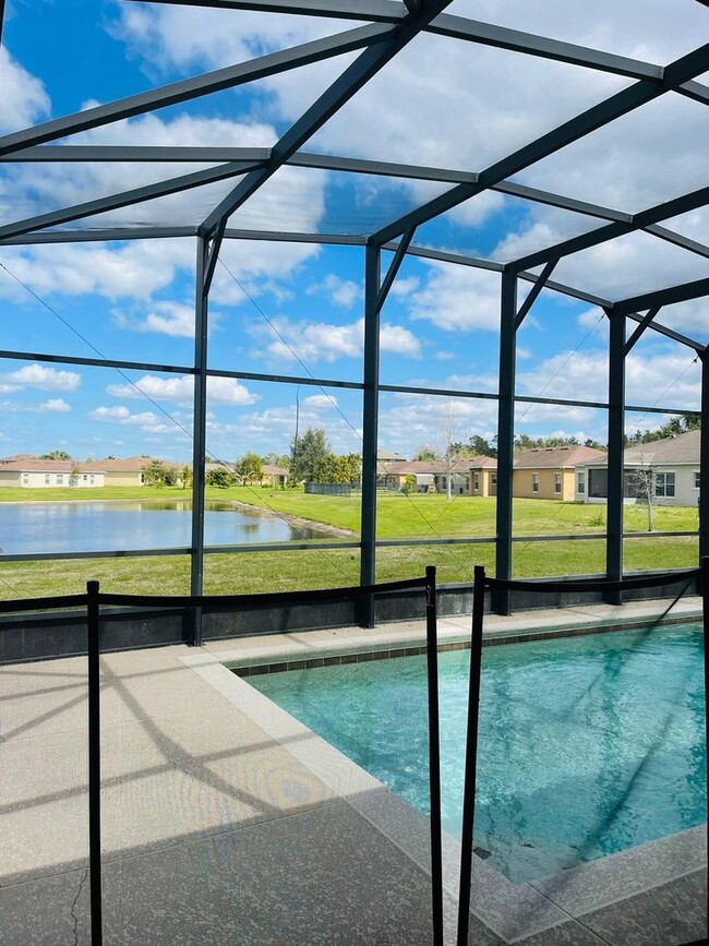 3603 Light Port Way in Kissimmee, FL - Building Photo - Building Photo