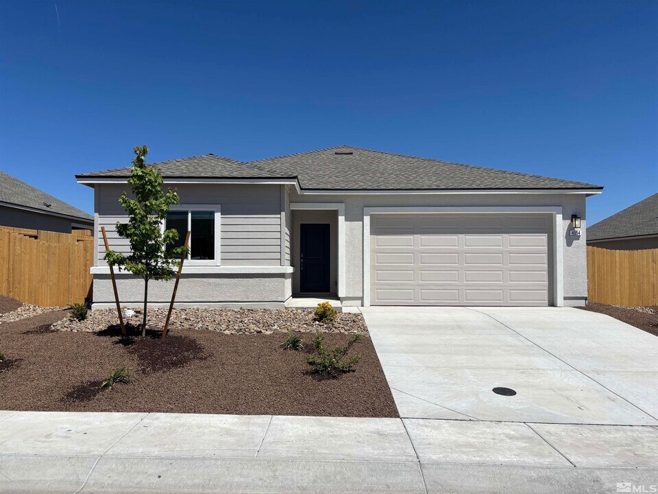 4554 Langdon St in Fernley, NV - Building Photo