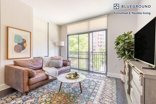 4901 Montgomery Ln in Bethesda, MD - Building Photo