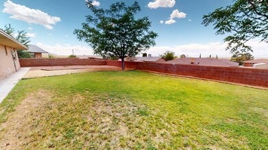 403 Sunnyside Ave in Alamogordo, NM - Building Photo - Building Photo