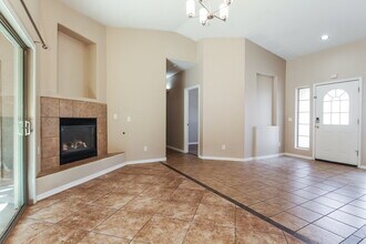 1841 E Hartford Ave in Phoenix, AZ - Building Photo - Building Photo