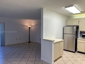 4760 NW 102nd Ave, Unit 104-12 in Doral, FL - Building Photo - Building Photo