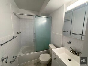 EAST 56 STREET in New York, NY - Building Photo - Building Photo