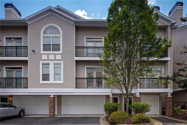 4248 River Green Dr NW in Atlanta, GA - Building Photo - Building Photo