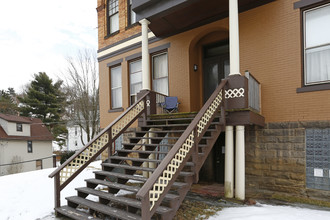 700-702 S Main St in Butler, PA - Building Photo - Building Photo