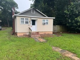 350 S M St in Pensacola, FL - Building Photo